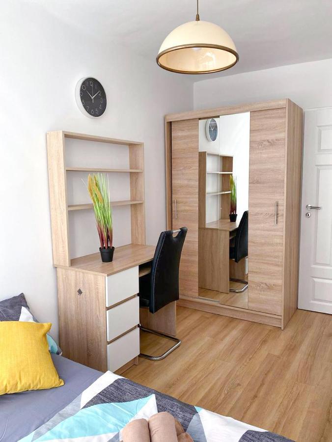 Bright Room №2 Grzybowska 9 Varsovia Exterior foto